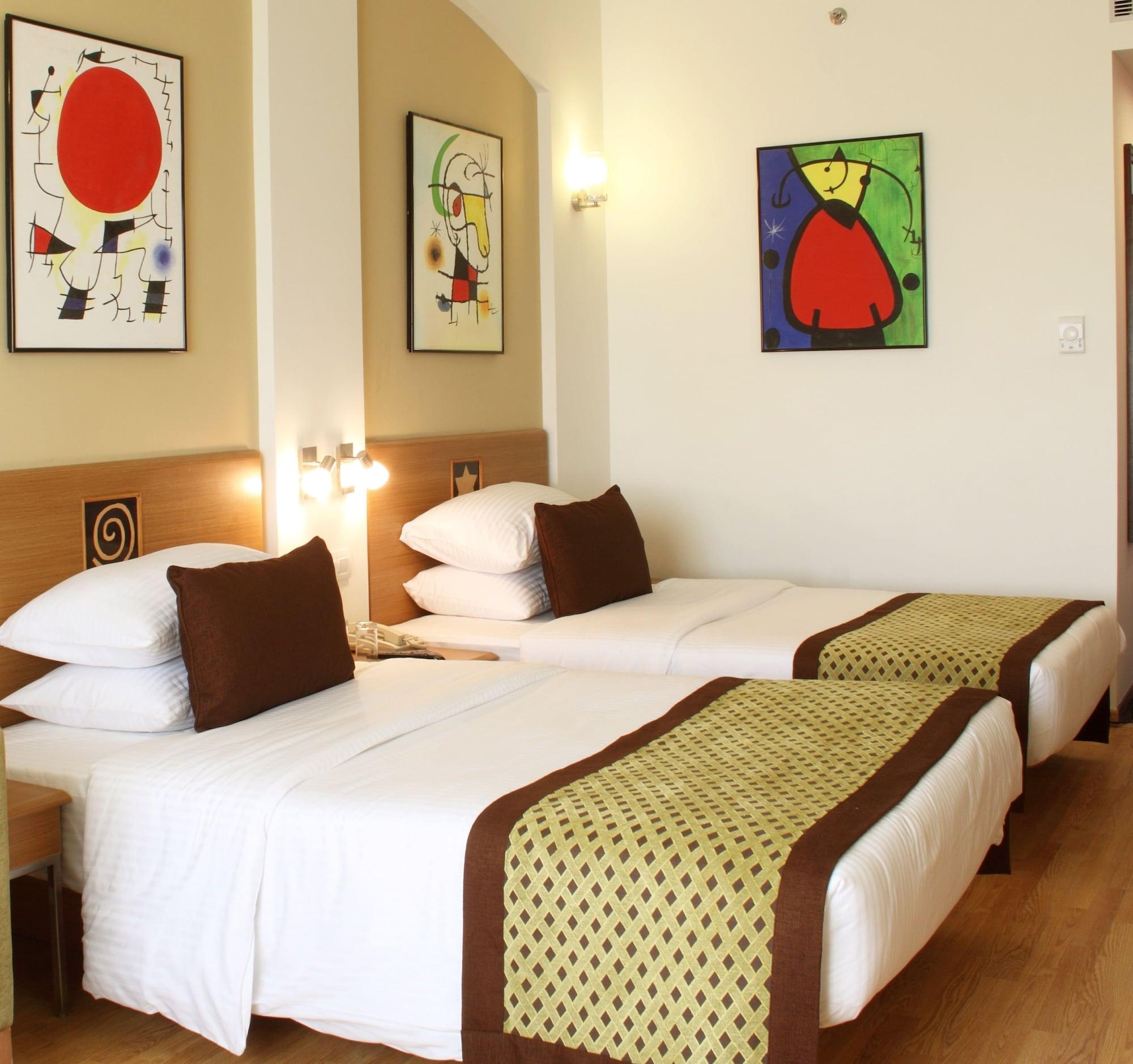 Lemon Tree Hotel Electronics City Bangalore Buitenkant foto