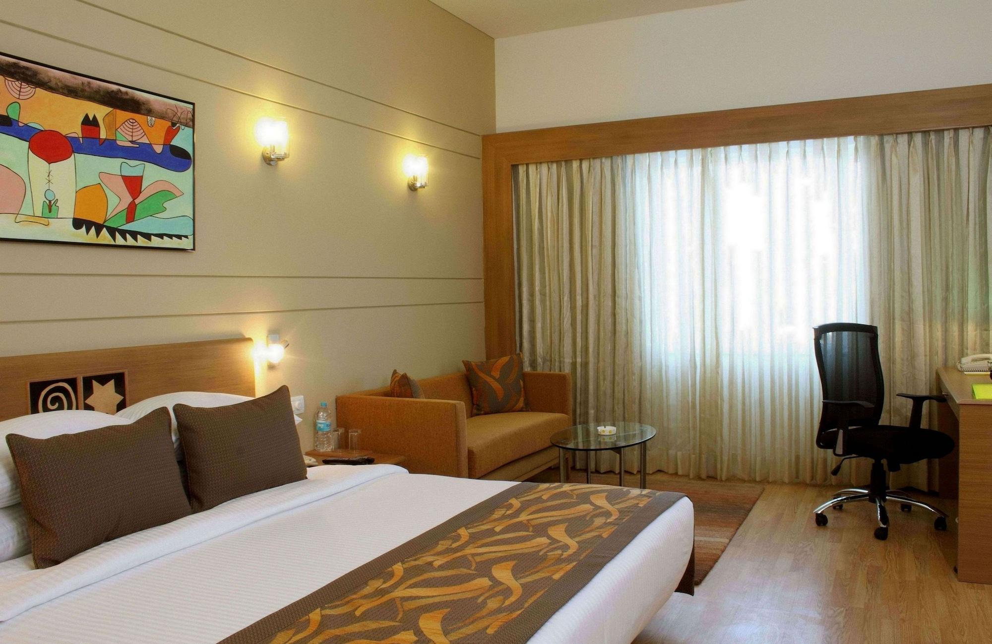 Lemon Tree Hotel Electronics City Bangalore Buitenkant foto
