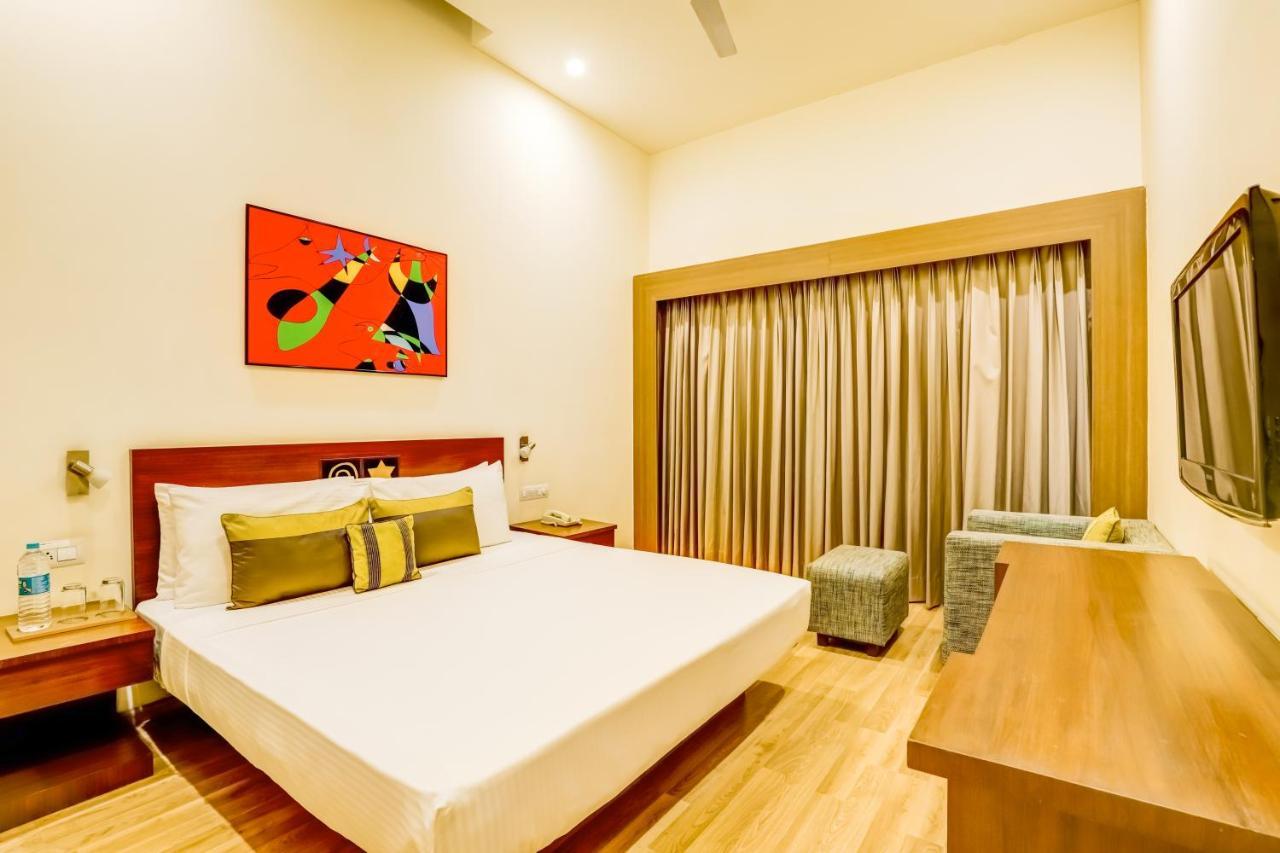Lemon Tree Hotel Electronics City Bangalore Buitenkant foto
